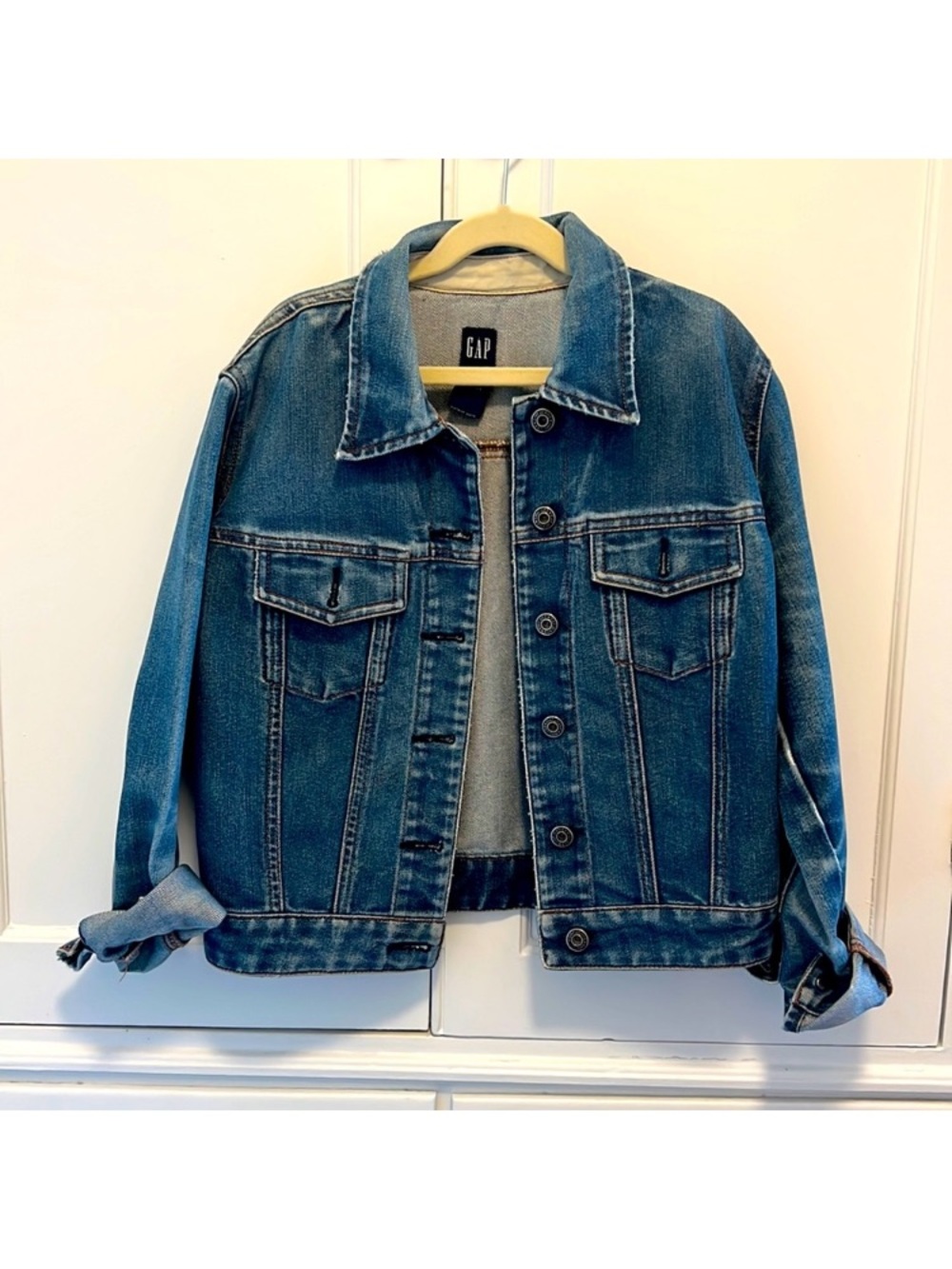 GAP Women's Medium Blue Denim Trucker Jacket